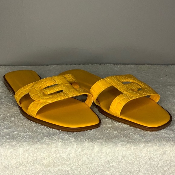NEW IN BOX Cole Haan Chrisee Slide Sandal in Saffron Leather (sz 9B) - Picture 2 of 7